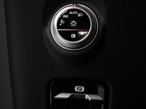 New 2026 Mercedes-Benz CLE 300 4MATIC Coupe image 21