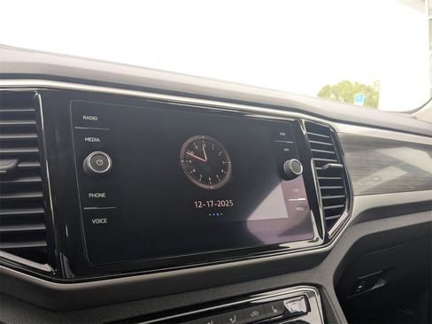 Used 2021 Volkswagen Atlas SEL image 29