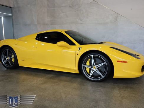 Used 2015 Ferrari 458 Spider RWD image 45