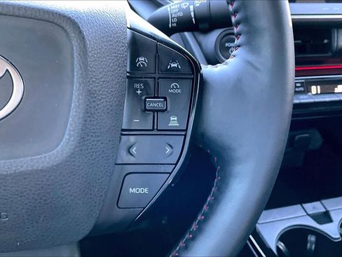 Used 2023 Toyota Prius Prime Premium FWD image 24