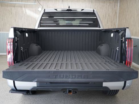 Used 2024 Toyota Tundra Platinum AWD/4WD image 40