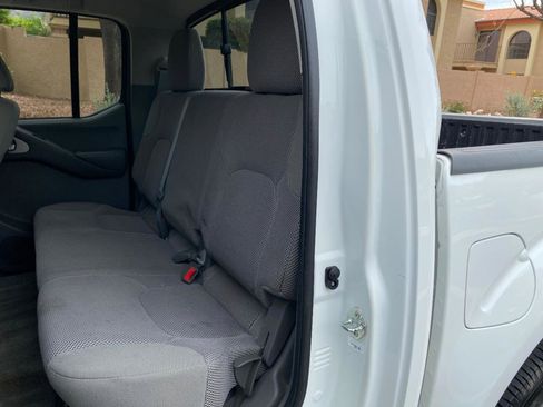 Used 2017 Nissan Frontier SV w/ SV Value Truck Package image 39