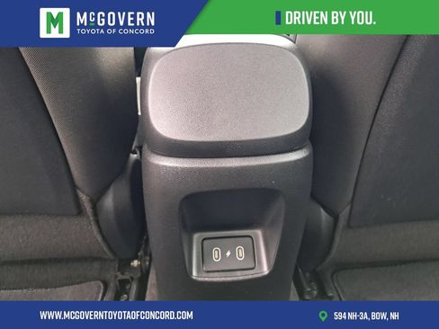 Used 2024 Hyundai Elantra SE FWD image 21