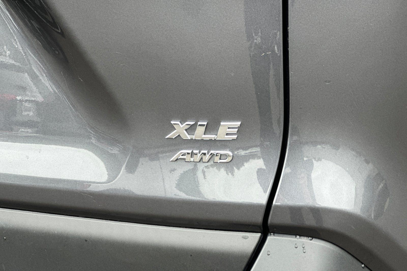 Used 2025 Toyota RAV4 XLE AWD/4WD image 35