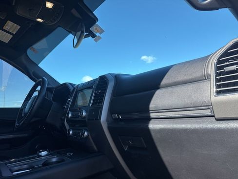 Used 2018 Ford Expedition Max XLT w/ Equipment Group 202A image 14