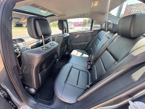 Used 2013 Mercedes-Benz E 350 4MATIC Sedan image 14