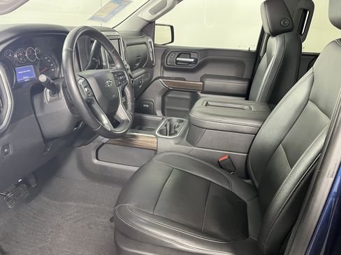 Used 2021 Chevrolet Silverado 1500 LT Trail Boss w/ Convenience Package II image 9