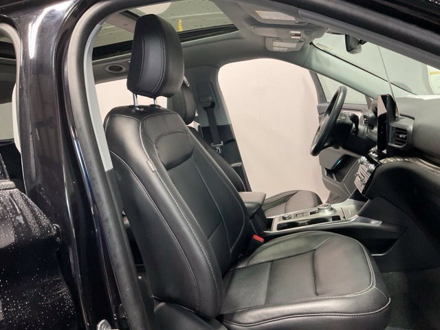 Used 2023 Ford Explorer Limited w/ Limited Technology Package AWD/4WD image 23
