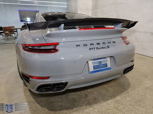 Used 2018 Porsche 911 Turbo S image 15