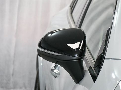 Used 2025 Mercedes-Benz GLC 63 AMG S image 75