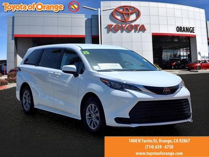 Certified 2025 Toyota Sienna LE