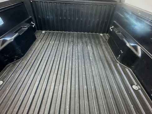 Used 2025 Toyota Tacoma TRD Off-Road image 30