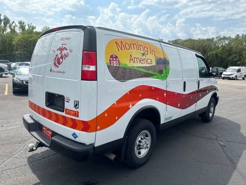 Used 2021 Chevrolet Express 2500 w/ Driver Convenience Package RWD image 10