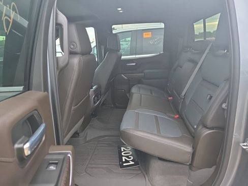 Used 2021 GMC Sierra 1500 Denali w/ LPO, GMC Protection Package AWD/4WD image 4