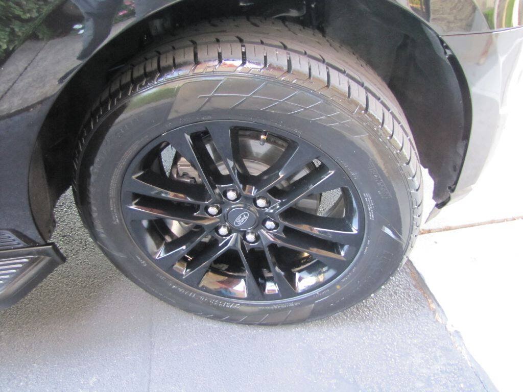 Used 2024 Ford Expedition XLT RWD image 22