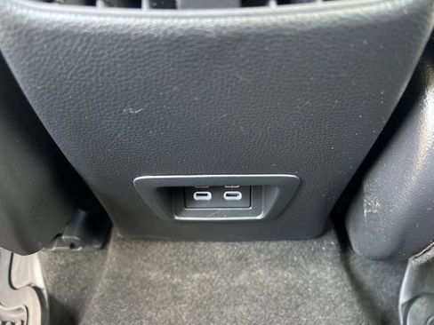 Used 2024 Toyota Corolla Cross LE image 18