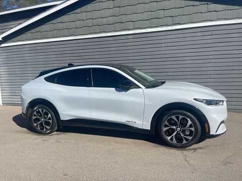 Used 2023 Ford Mustang Mach-E Premium image 3