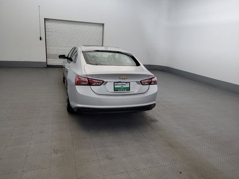 Used 2021 Chevrolet Malibu LT FWD image 6