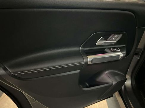 Certified 2022 Mercedes-Benz GLB 250 GLB 250 image 9