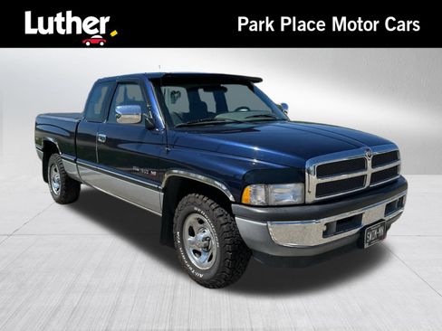 Used 1995 Dodge Ram 1500 Truck 2WD Club Cab image 1