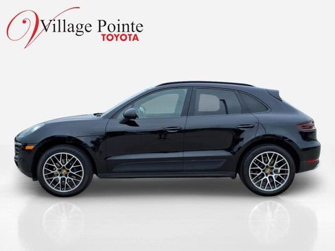 Used 2018 Porsche Macan AWD/4WD image 2