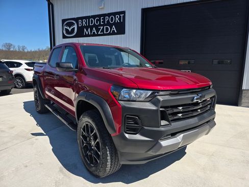 Used 2024 Chevrolet Colorado Trail Boss w/ LPO, Dark Essentials Package AWD/4WD image 1