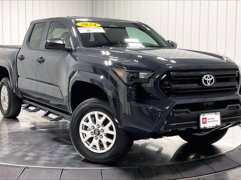 Certified 2024 Toyota Tacoma SR AWD/4WD image 3