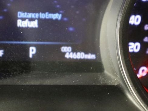Used 2021 Toyota Camry XSE FWD image 43