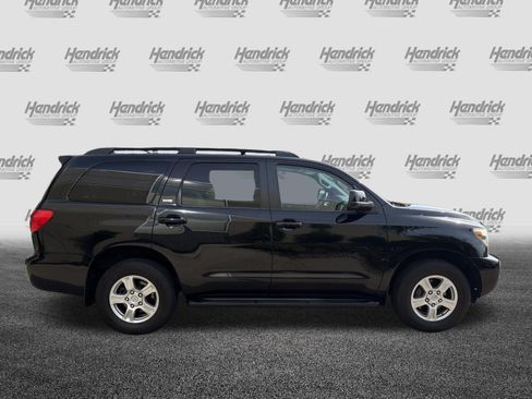 Used 2016 Toyota Sequoia SR5 AWD/4WD image 11