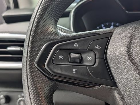 Used 2021 Chevrolet TrailBlazer LT FWD image 19
