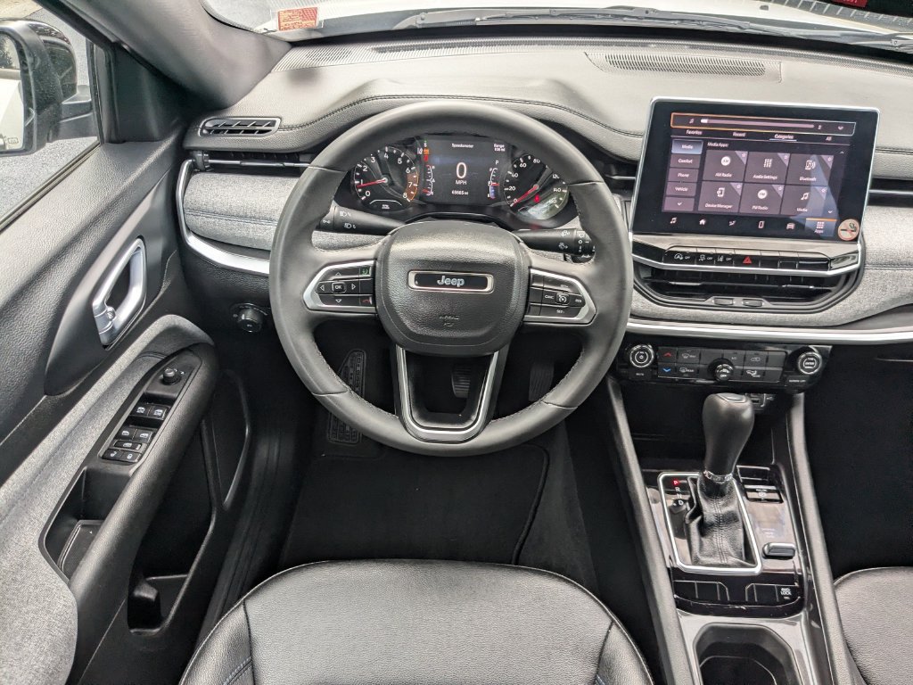 Used 2024 Jeep Compass Latitude AWD/4WD image 14