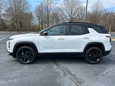 New 2026 Chevrolet Equinox LT w/ Midnight Edition image 11