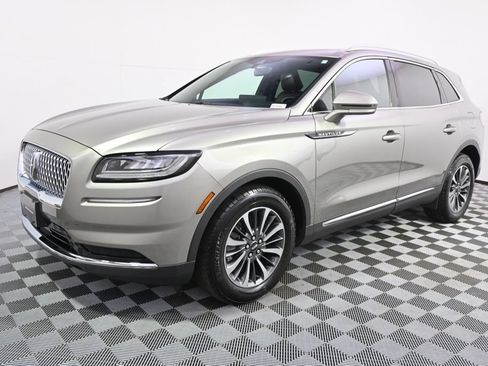 Used 2023 Lincoln Nautilus Reserve AWD/4WD image 2