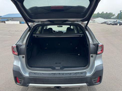 Used 2021 Subaru Outback Limited XT AWD/4WD image 14