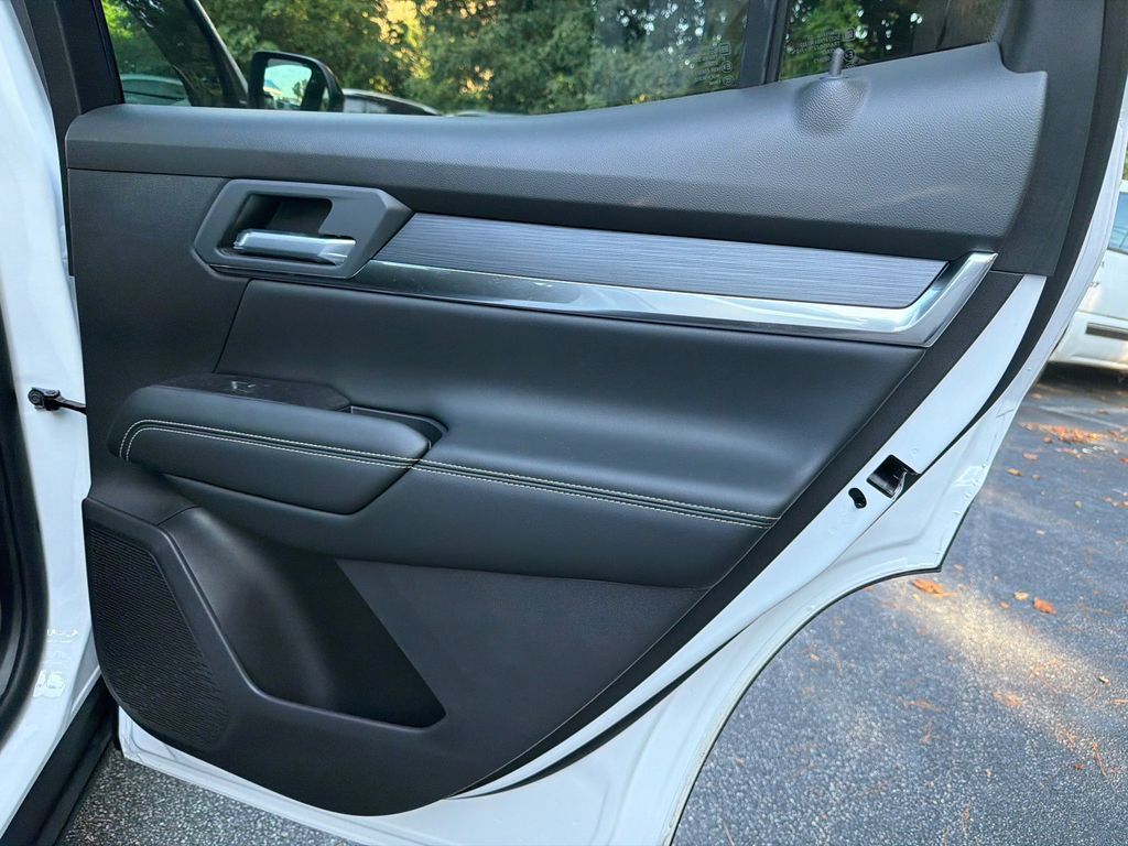 Used 2026 GMC Terrain Elevation w/ Technology Package II FWD image 16