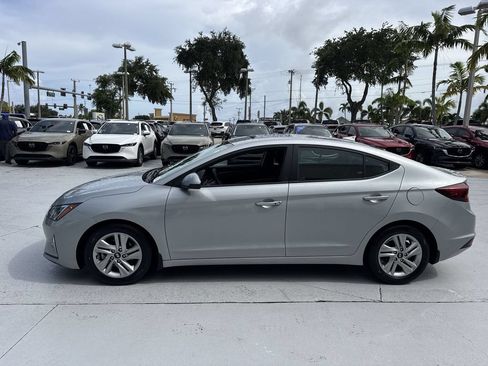 Used 2020 Hyundai Elantra Value Edition w/ Winter Weather Package FWD image 11