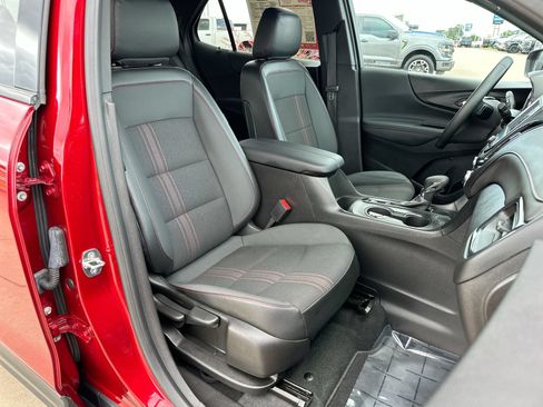 Used 2023 Chevrolet Equinox RS FWD image 23