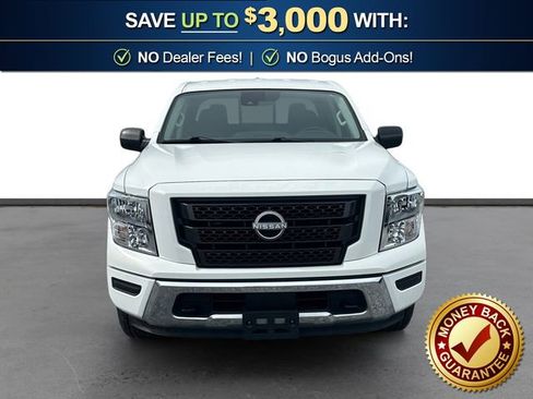 Used 2024 Nissan Titan SV AWD/4WD image 11