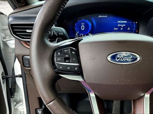 Used 2021 Ford Explorer King Ranch w/ Premium Technology Package AWD/4WD image 13