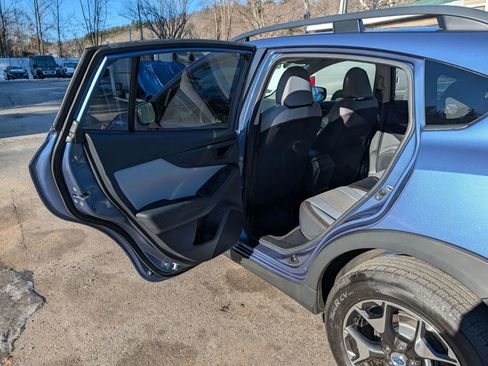 Used 2018 Subaru Crosstrek 2.0i Premium image 16