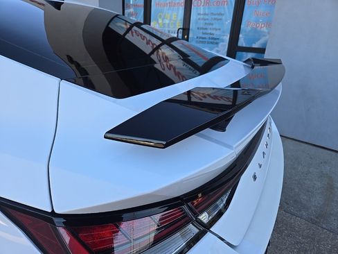 Used 2022 Hyundai Elantra N w/ Preferred Accessory Package image 18