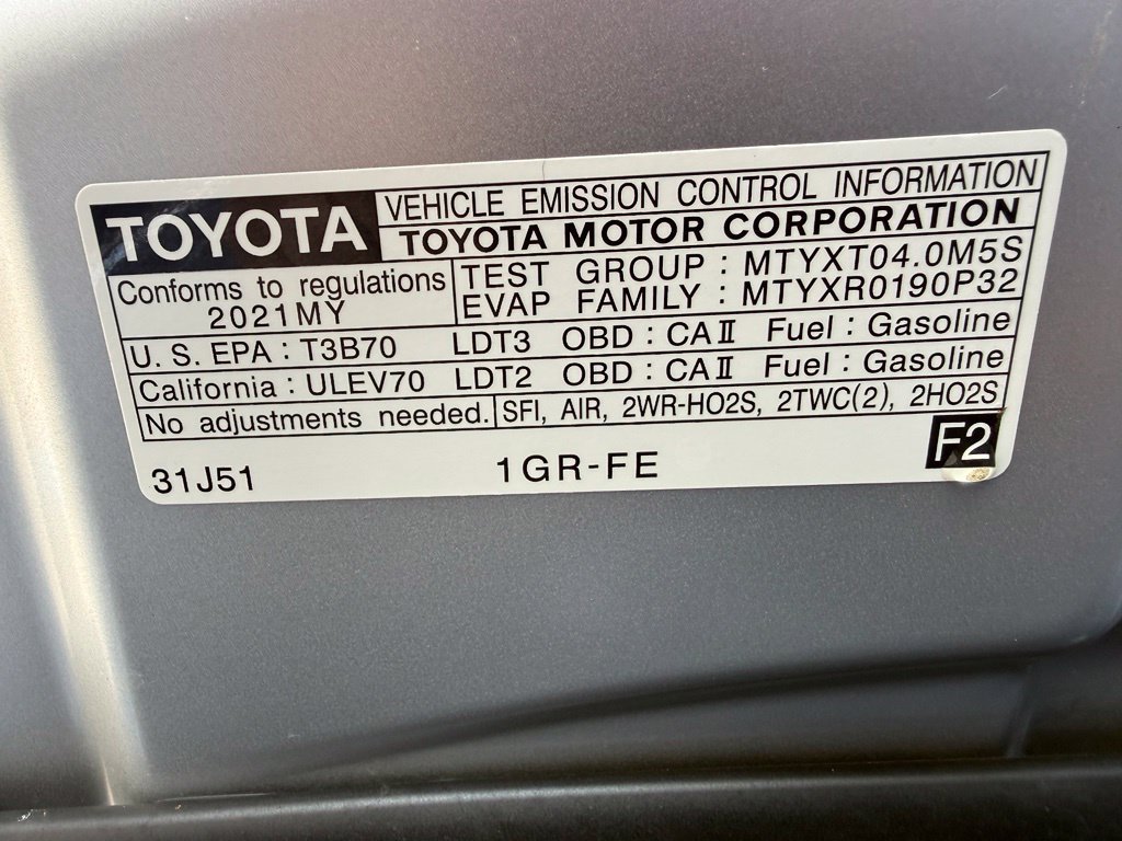 Used 2021 Toyota 4Runner TRD Off-Road Premium w/ Moonroof Package AWD/4WD image 32
