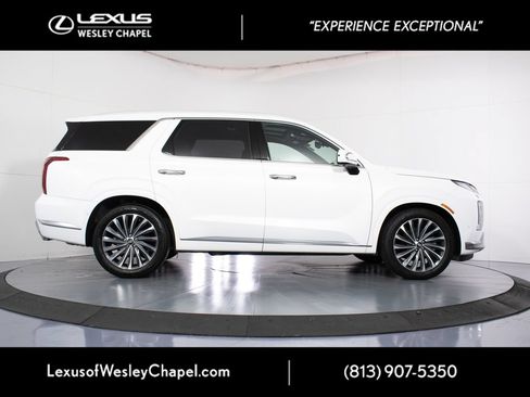 Used 2023 Hyundai Palisade Calligraphy AWD/4WD image 4
