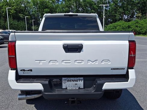New 2025 Toyota Tacoma TRD Off-Road image 6