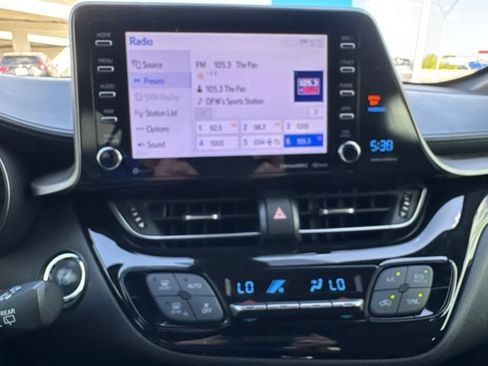 Used 2019 Toyota C-HR XLE FWD image 14