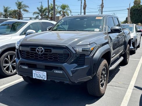 Used 2024 Toyota Tacoma TRD Off-Road AWD/4WD image 3