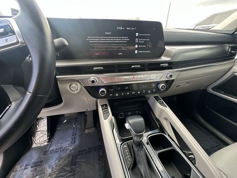 Certified 2024 Kia Telluride S w/ S Sunroof Package image 23