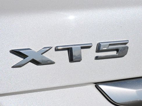 Used 2023 Cadillac XT5 Premium Luxury image 20