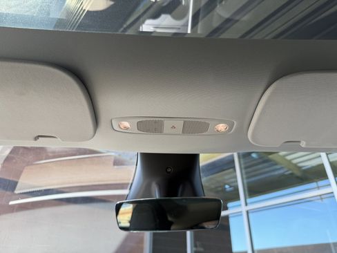 Used 2024 Tesla Model Y Long Range image 27