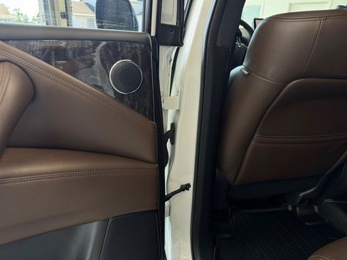 Used 2021 Nissan Armada Platinum w/ Captain's Chairs Package AWD/4WD image 27
